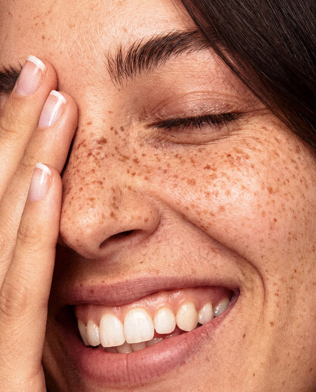 intake-cards-hormone-balance-woman-smile